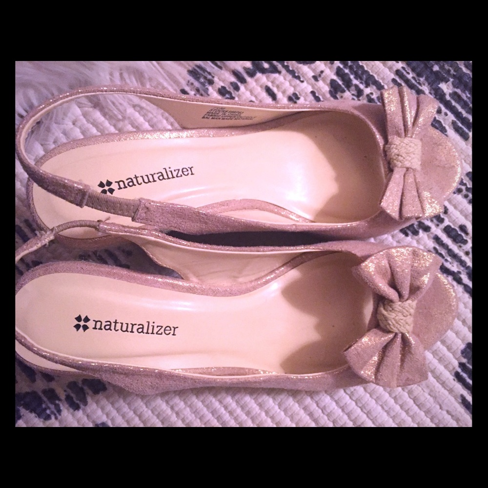 Naturalizer bow wedge sandals shoes size 7.5